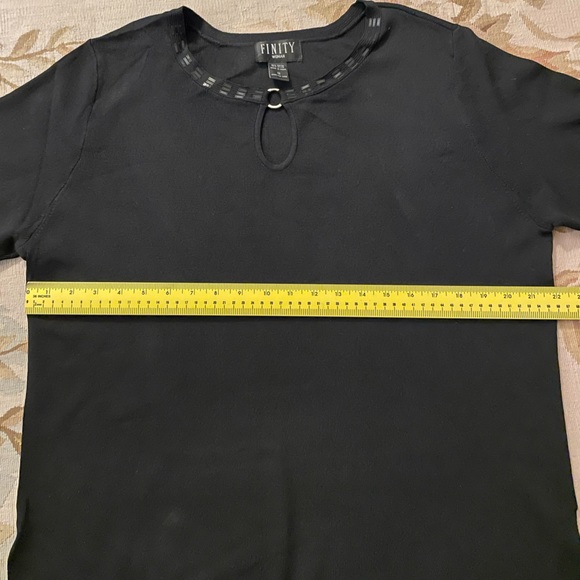 1X black keyhole detail sweater - Picture 3 of 7